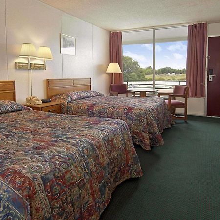 Knights Inn Fort Smith Zimmer foto