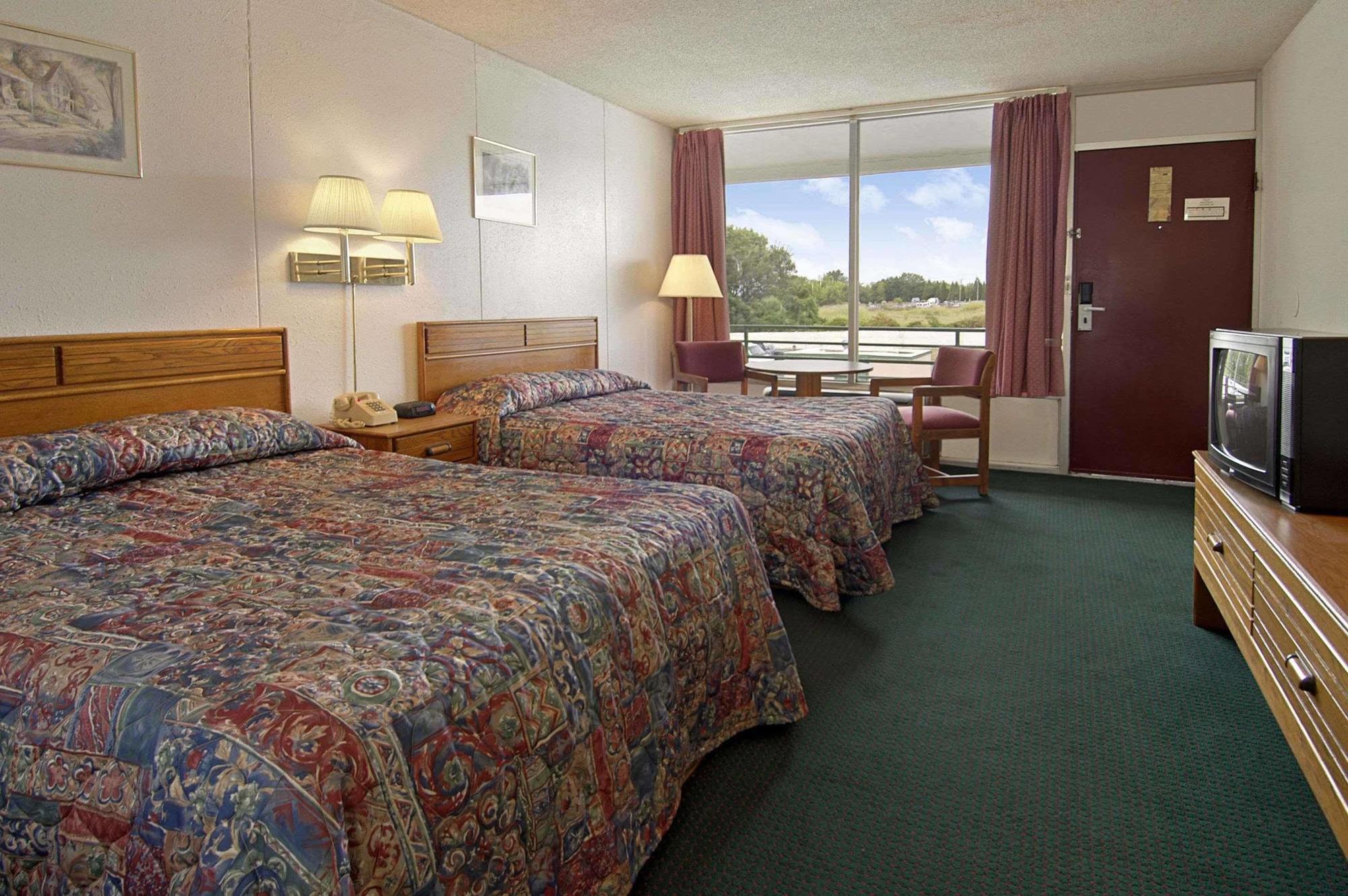 Knights Inn Fort Smith Zimmer foto